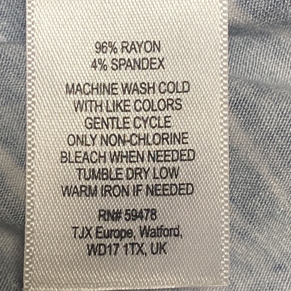 Cynthia Rowley Blue & White Printed Skirt Rayon Spandex Blend Size S - Picture 8 of 9